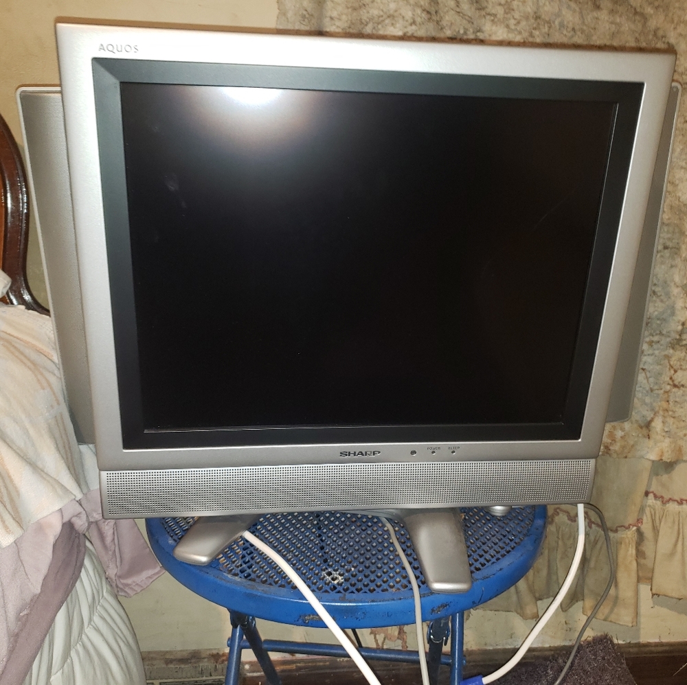 Flat-screen tv
